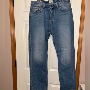 Levi’s 501 Curve blue jeans women’s size 32
